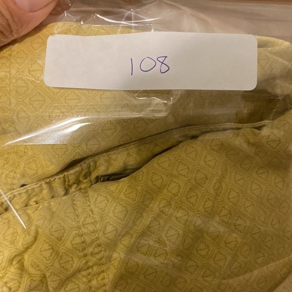 Women’s Eddie Bauer Yellow 100 Percent Cotton Shorts Geometric Pattern Size 4 - Picture 9 of 9